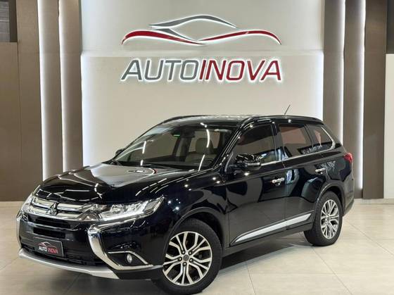 MITSUBISHI OUTLANDER 2.2 4X4 16V DIESEL 4P AUTOMÁTICO